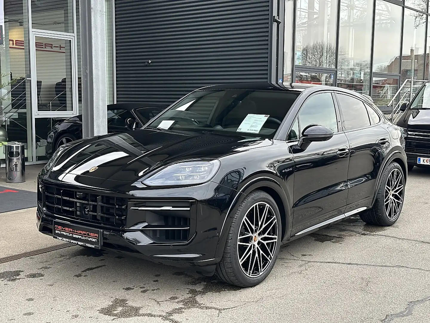 Porsche Cayenne Coupe III E-Hybrid Black Edition Aut. Schwarz - 1