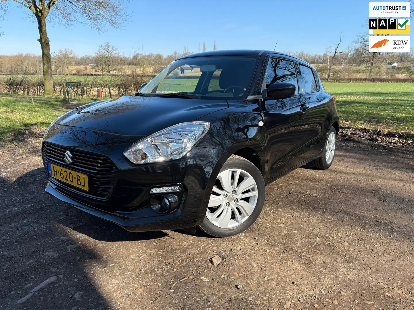 Suzuki Swift 1.2 Select Smart Hybrid Stoelverwarming | Achterui Noir - 1