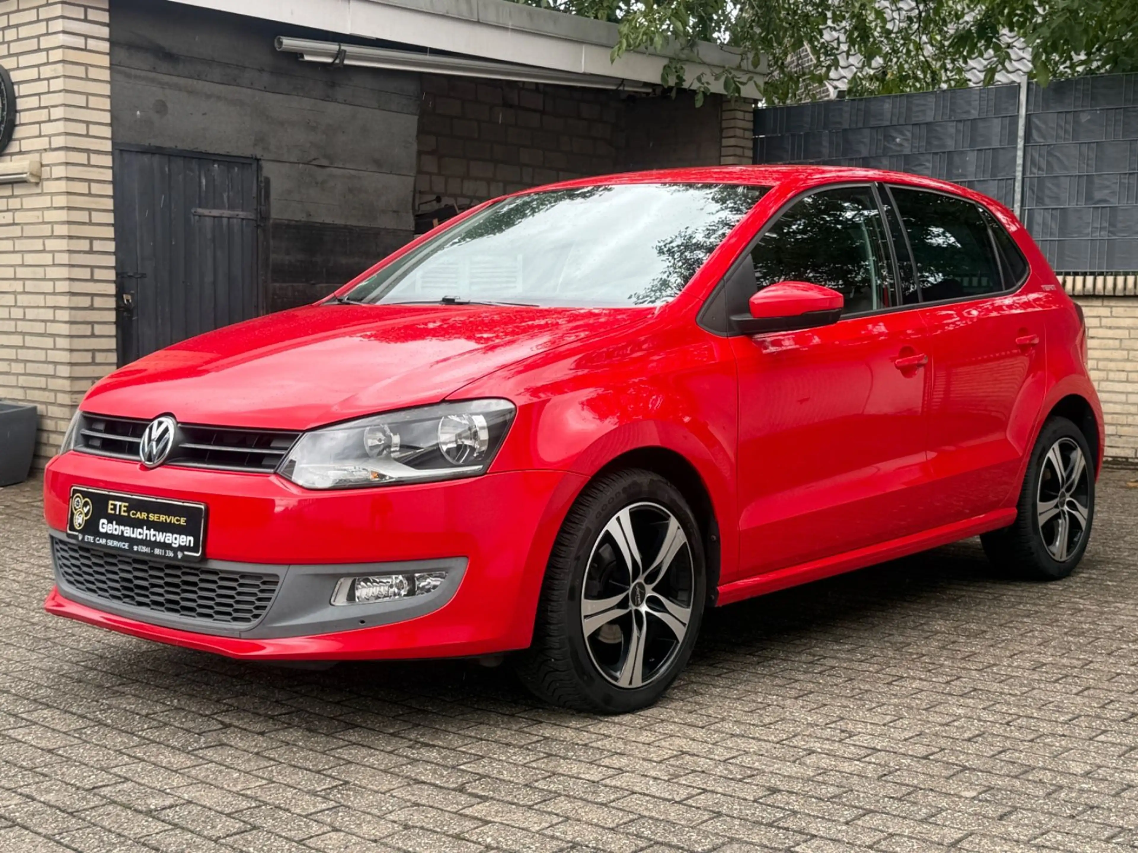 Volkswagen Polo V Team DSG+STAND HZ+AHK+PDC+TEMPOMAT — photo 2
