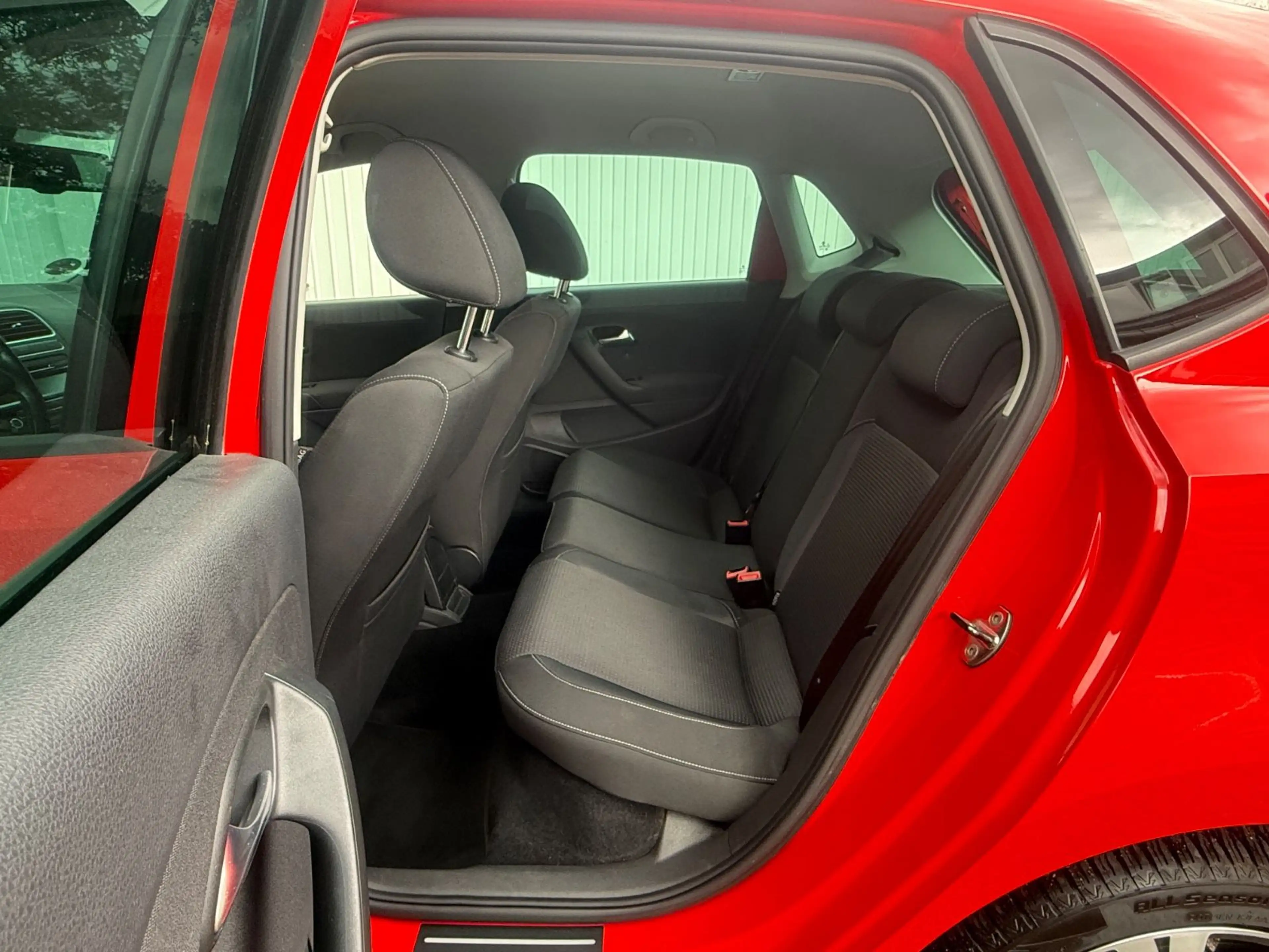 Volkswagen Polo V Team DSG+STAND HZ+AHK+PDC+TEMPOMAT — photo 15