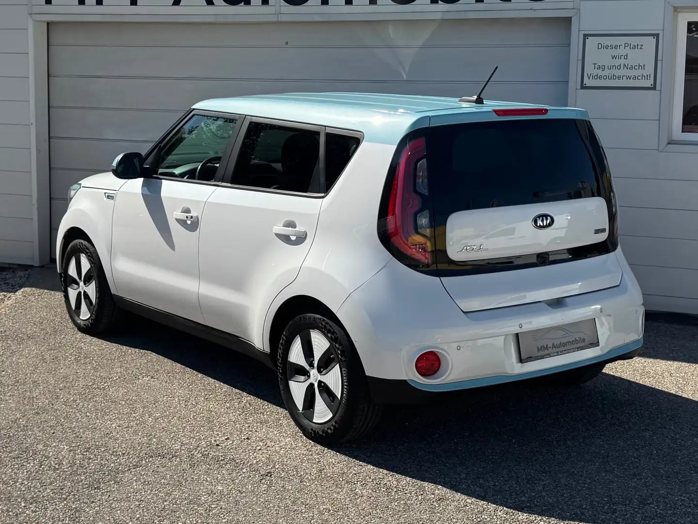 Kia Soul AC/DC 27kWh*SITZHEIZUNG&LÜFTUNG*uvm Weiß - 2