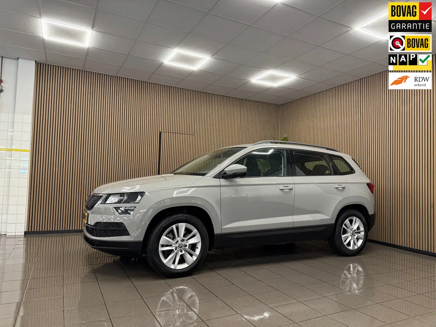 Skoda Karoq 1.0 TSI Ambition Business * Elektr. Trekhaak / Car Gris - 1