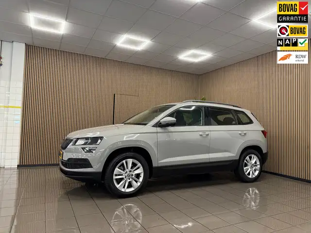Skoda Karoq 1.0 TSI Ambition Business * Elektr. Trekhaak / Car