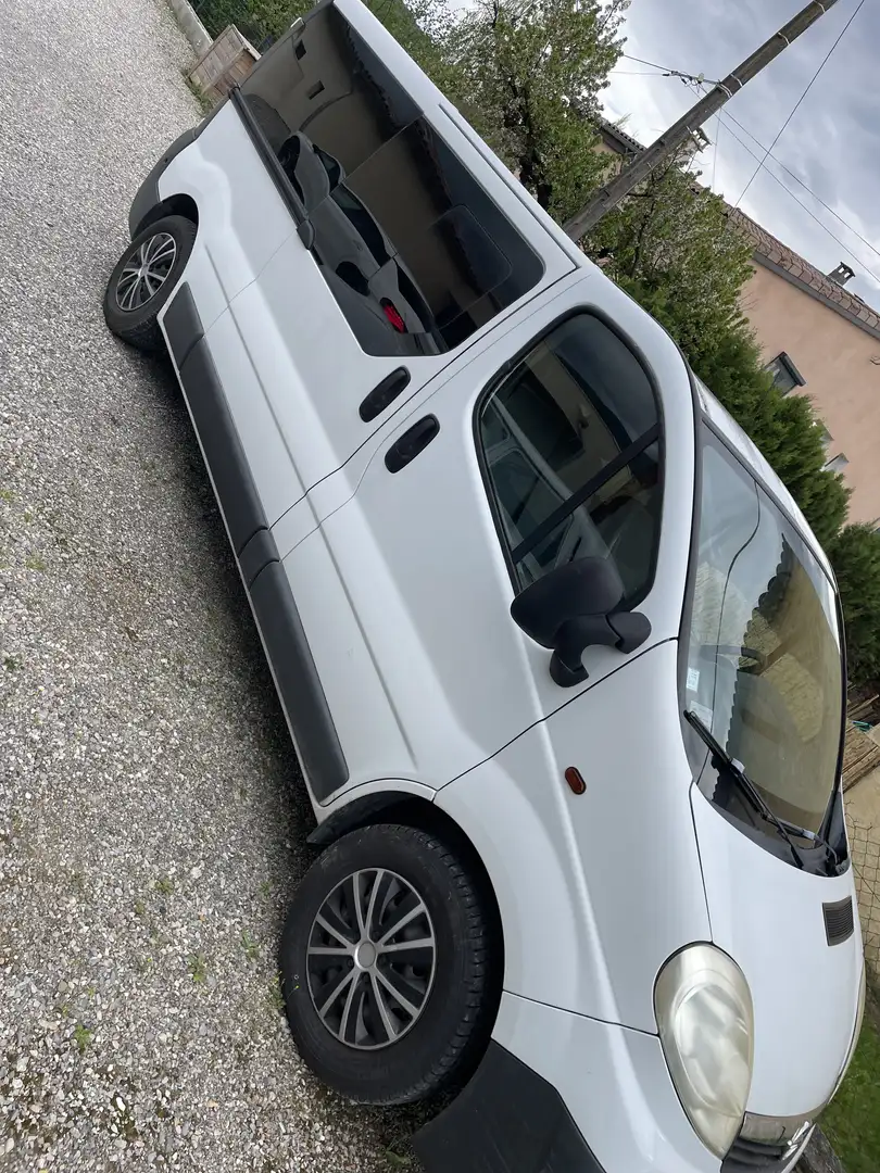 Opel Vivaro 9 places - 1