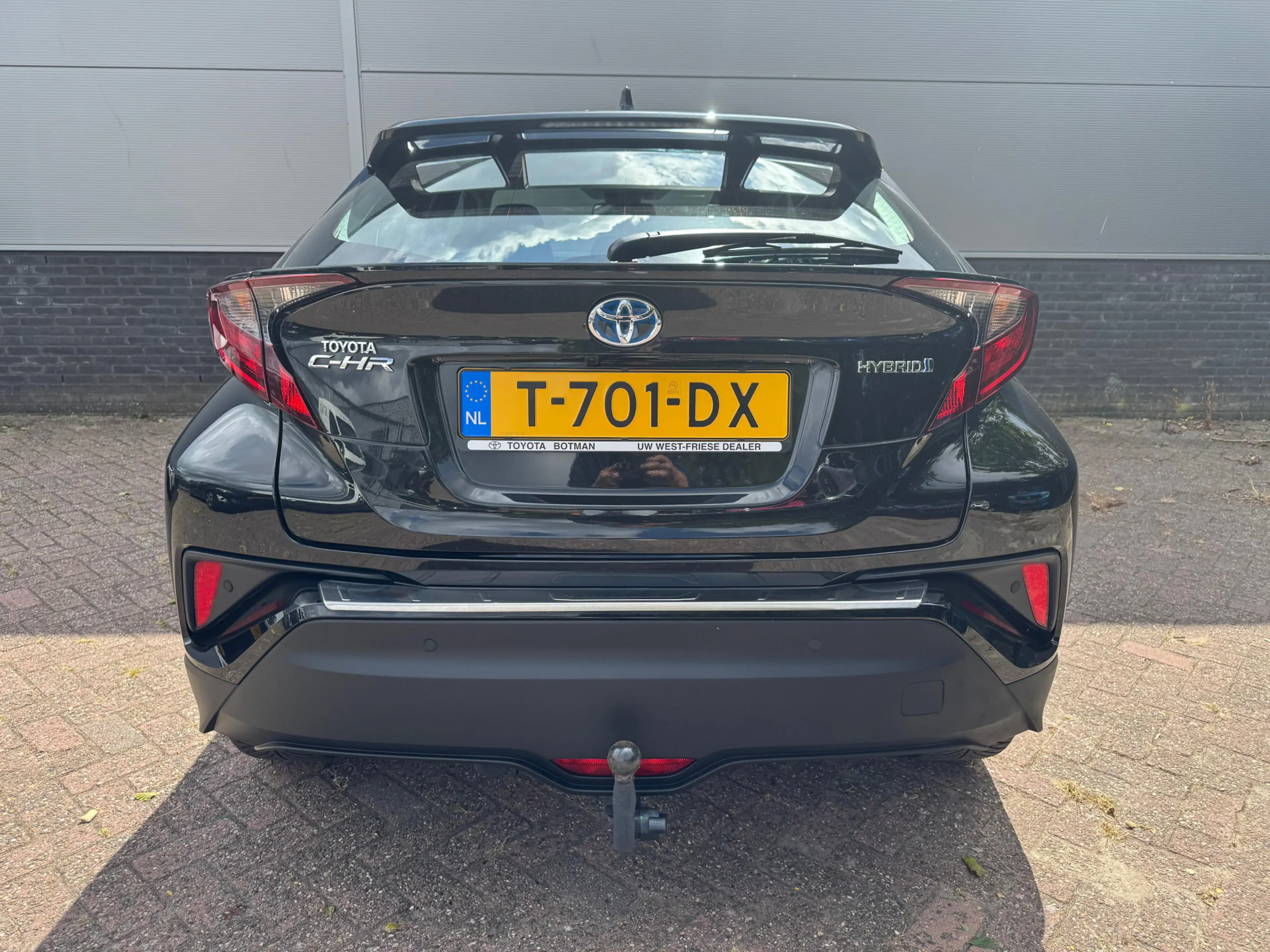 Toyota C-HR 1.8 Hybrid Dynamic — photo 13