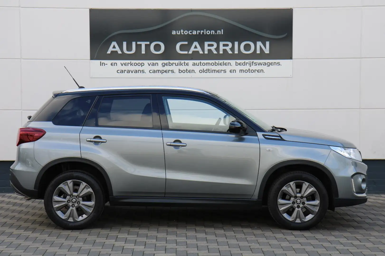 Suzuki Vitara 1.0 Boosterjet Carplay Camera Cruise Clima BTW Grijs - 2