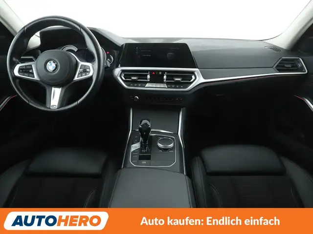 BMW 320 view 12