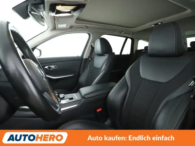 BMW 320 view 10