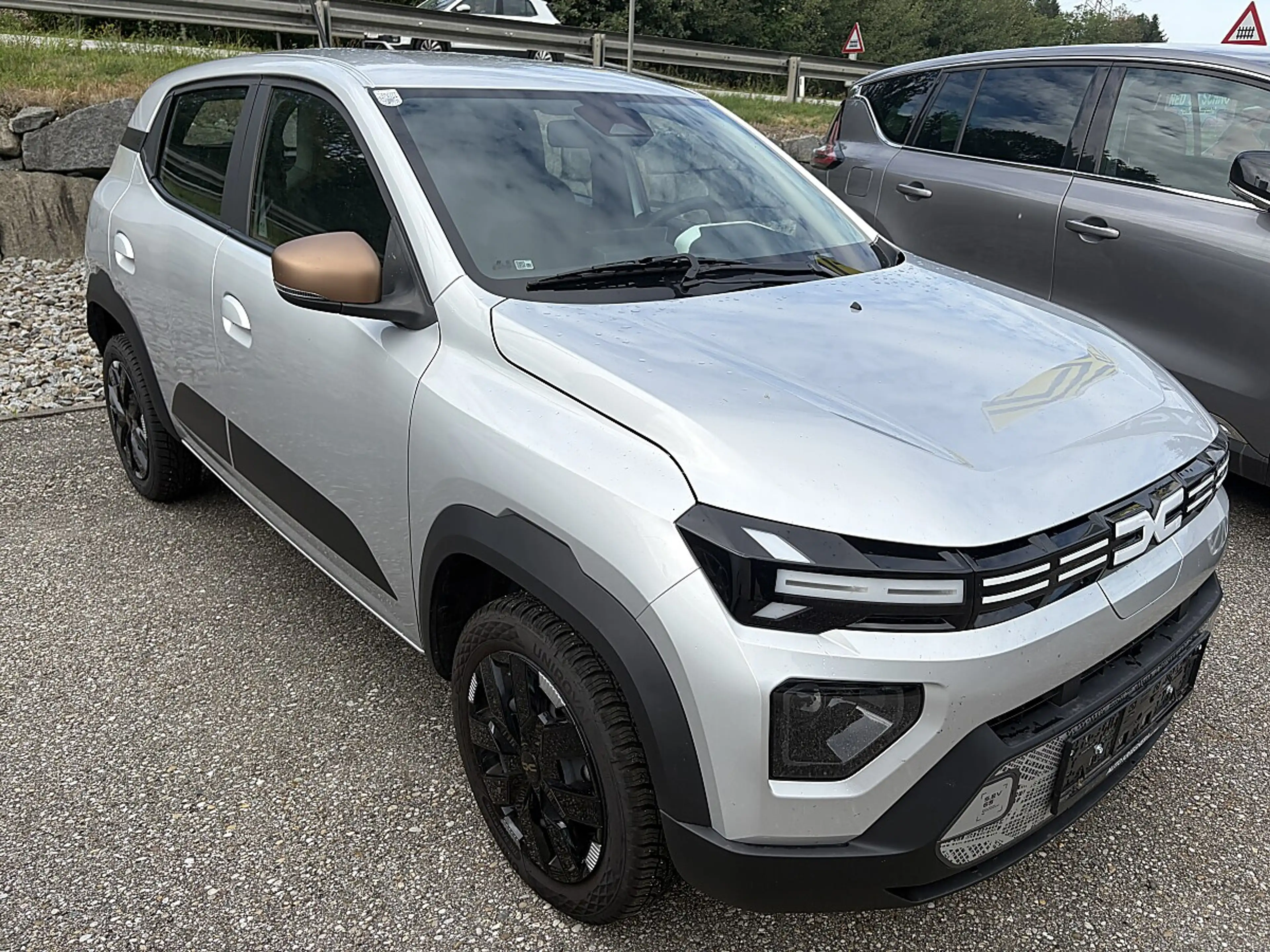 Dacia Spring 65 26,8kWh Extreme — photo 3
