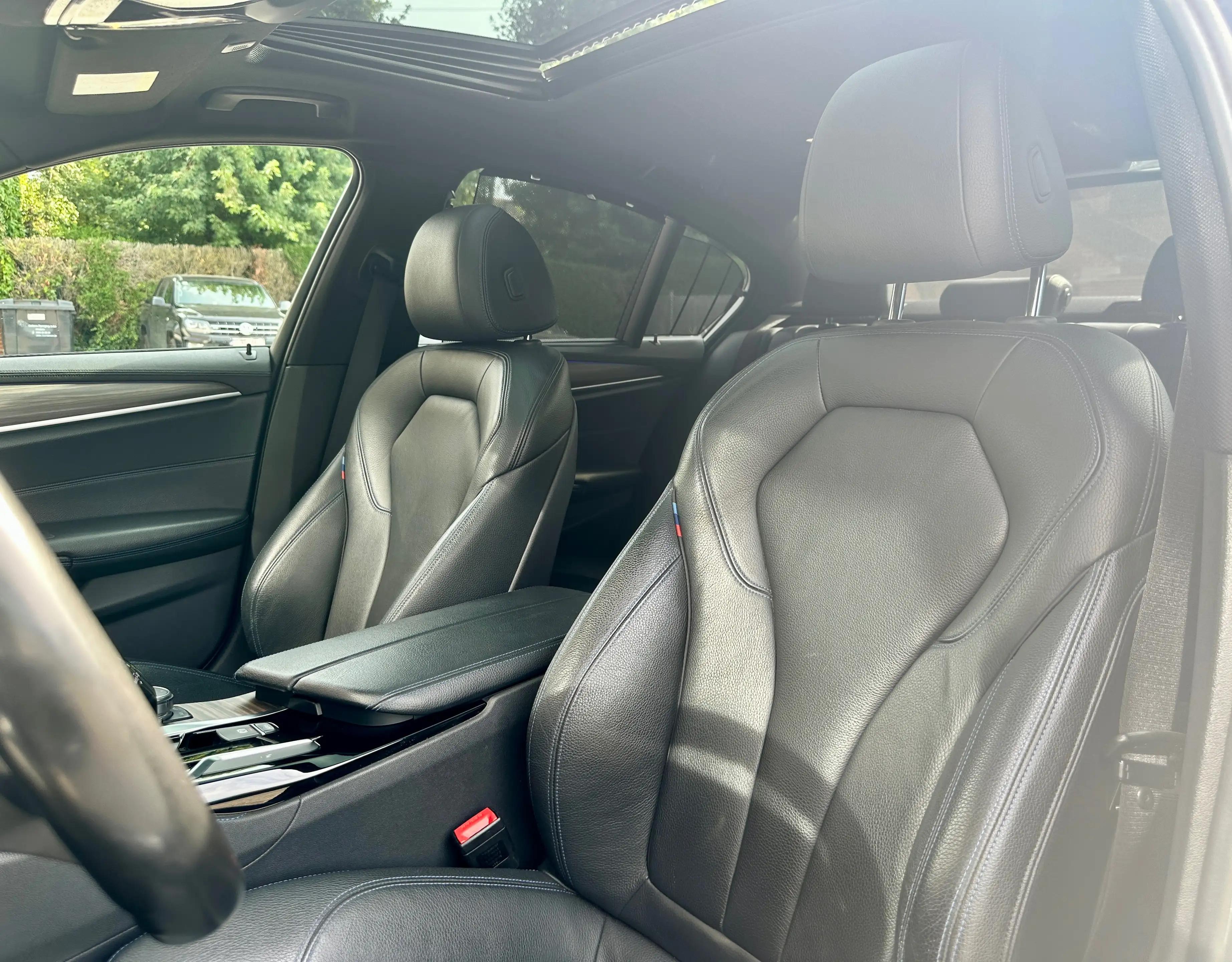 BMW 550 M550d Xdrive PANO/H&K/NAVI/MEMORY/CAMERA/TREKHAAK/LEDER/VIRTUAL/BELGIAN CAR — photo 11