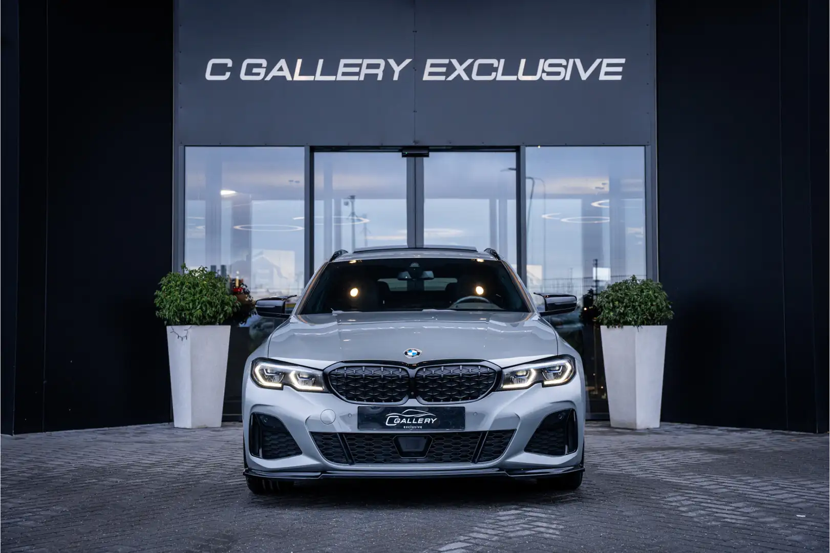 BMW 340 3-serie Touring M340i xDrive High Executive - Pano Grau - 2