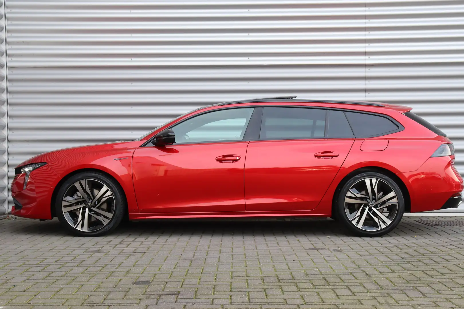 Peugeot 508 SW 1.6 HYBRID 225PK GT PACK AUTOMAAT / NAVI / LEDE Rouge - 2