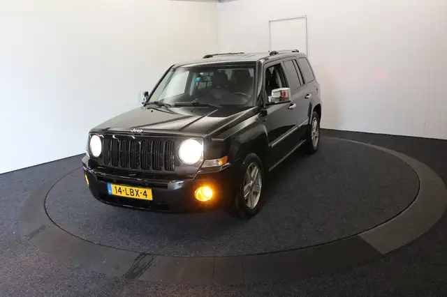Jeep Patriot 2.4 Limited Liberty 4x4 Vol Leder Automaat