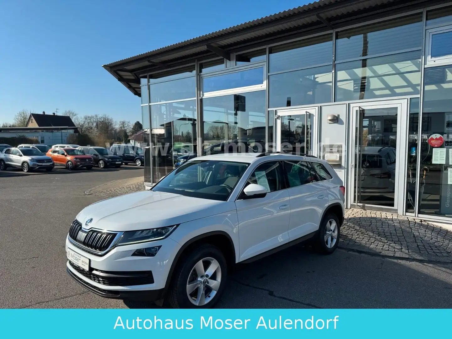 Skoda Kodiaq 4x4 DSG/NAVI/LED/MULTIMEDIA/MFL/SH/TEMPO Weiß - 1