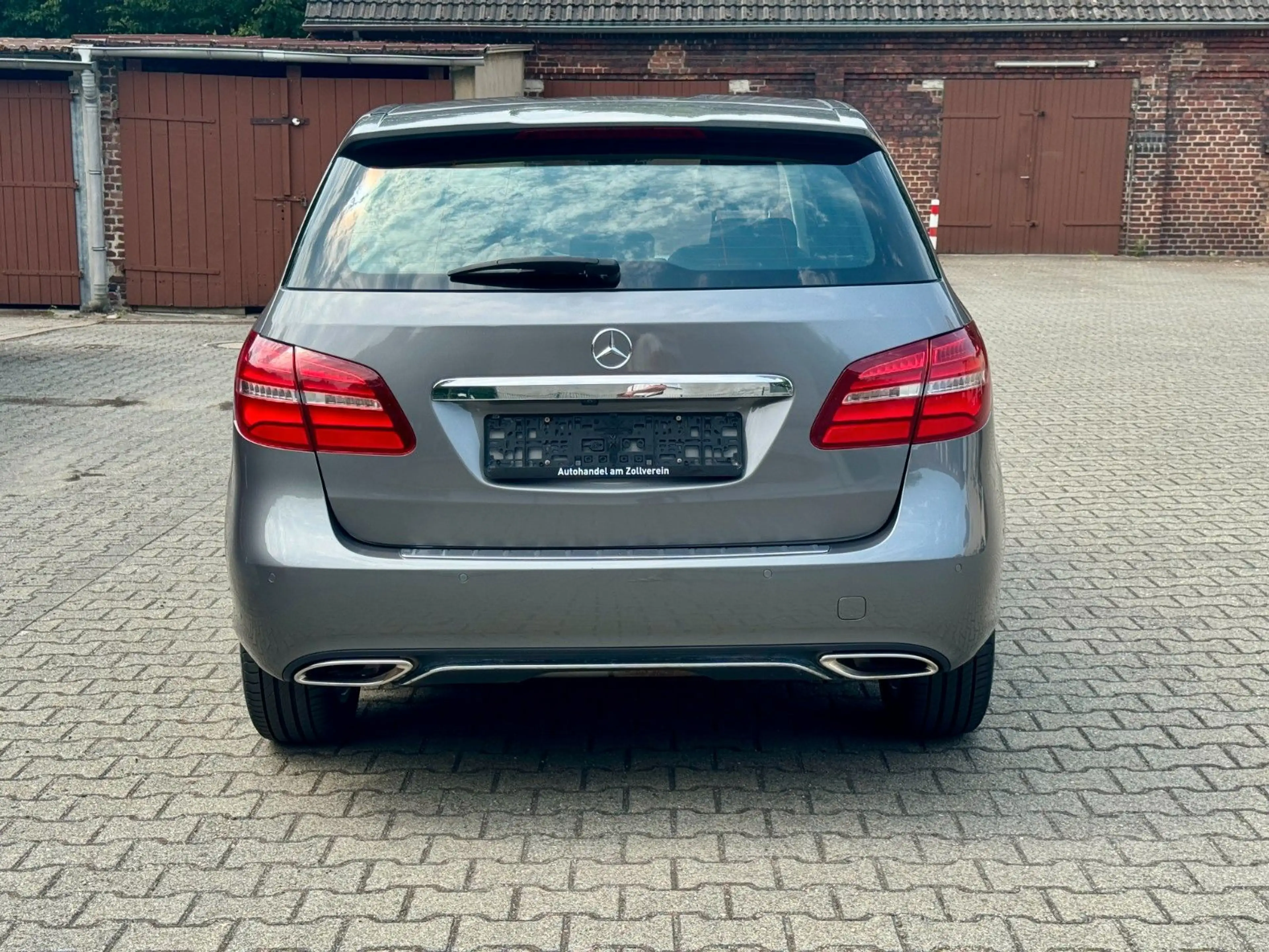 Mercedes-Benz B 220 CDI Autom. Rfk Tüv neu Alu Navi Parkassist — photo 6