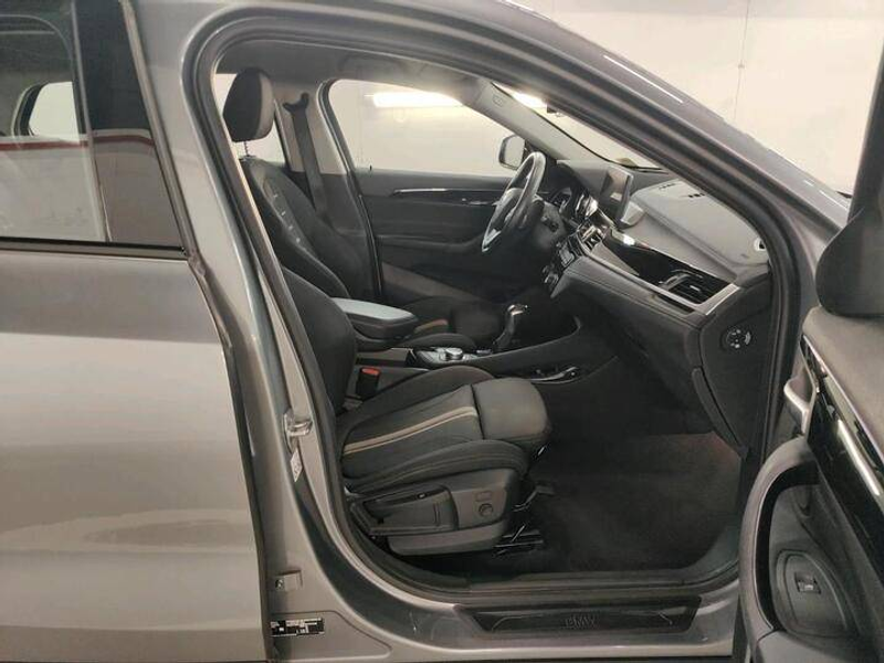 BMW X2 25e Xdrive **NAVI-FULL LED-CAMERA-HUD** — photo 7