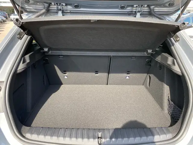 BMW 1 Series view 12