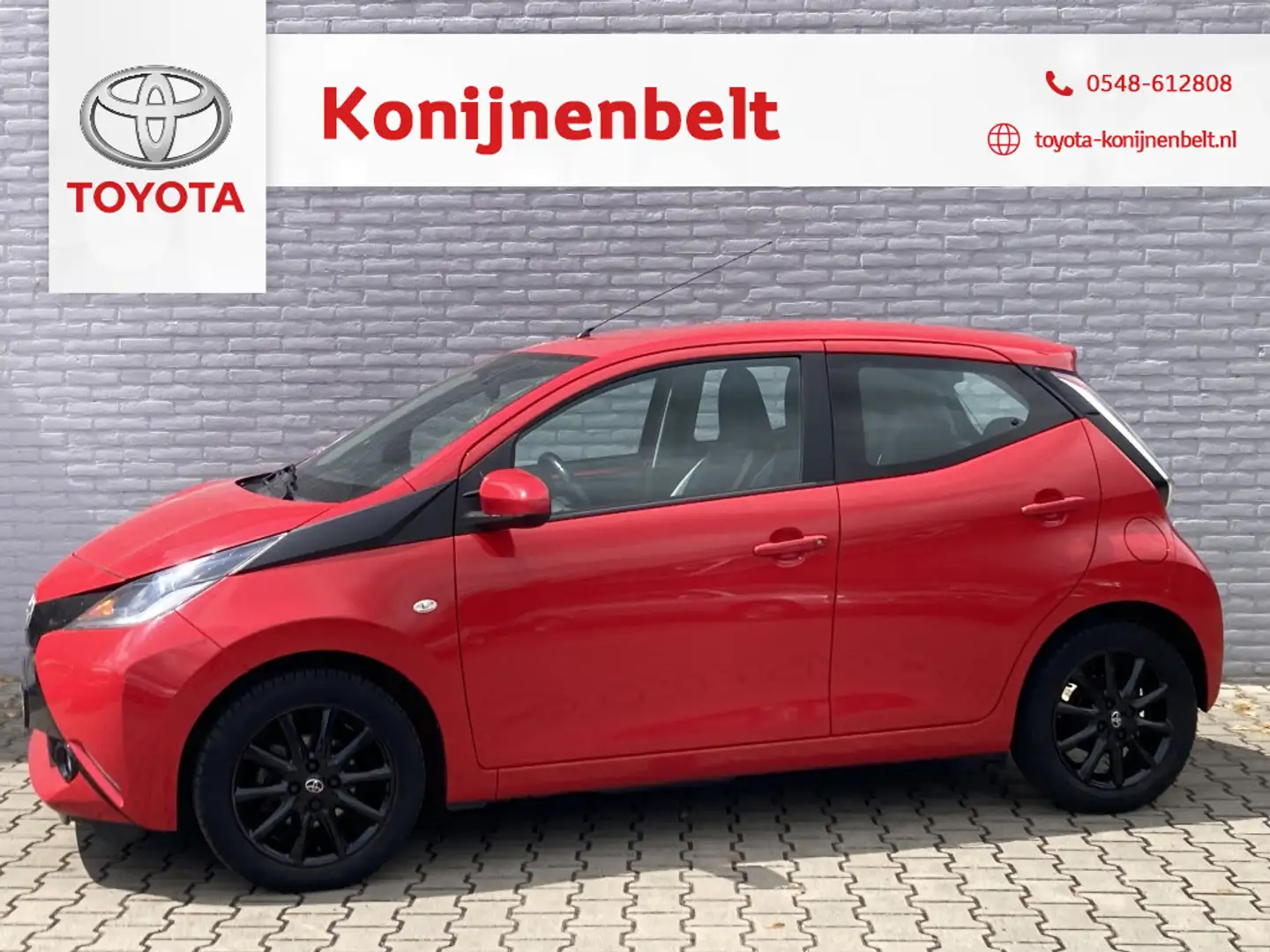 Toyota Aygo 1.0 VVT-i x-play 5-deurs | LM velgen | Camera | Mi Rot - 1