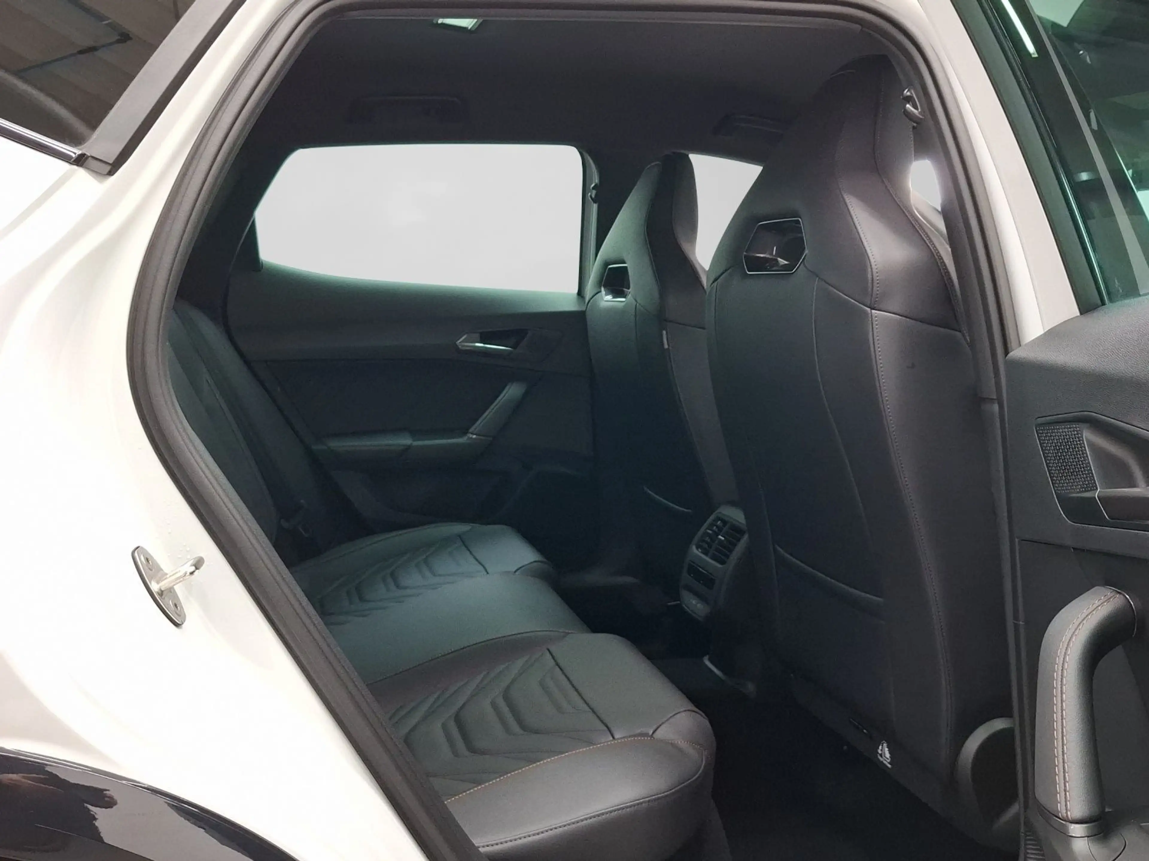 CUPRA Formentor 2.0 TSI DSG VZ 4DRIVE AREA VIEW SENNHE — photo 6