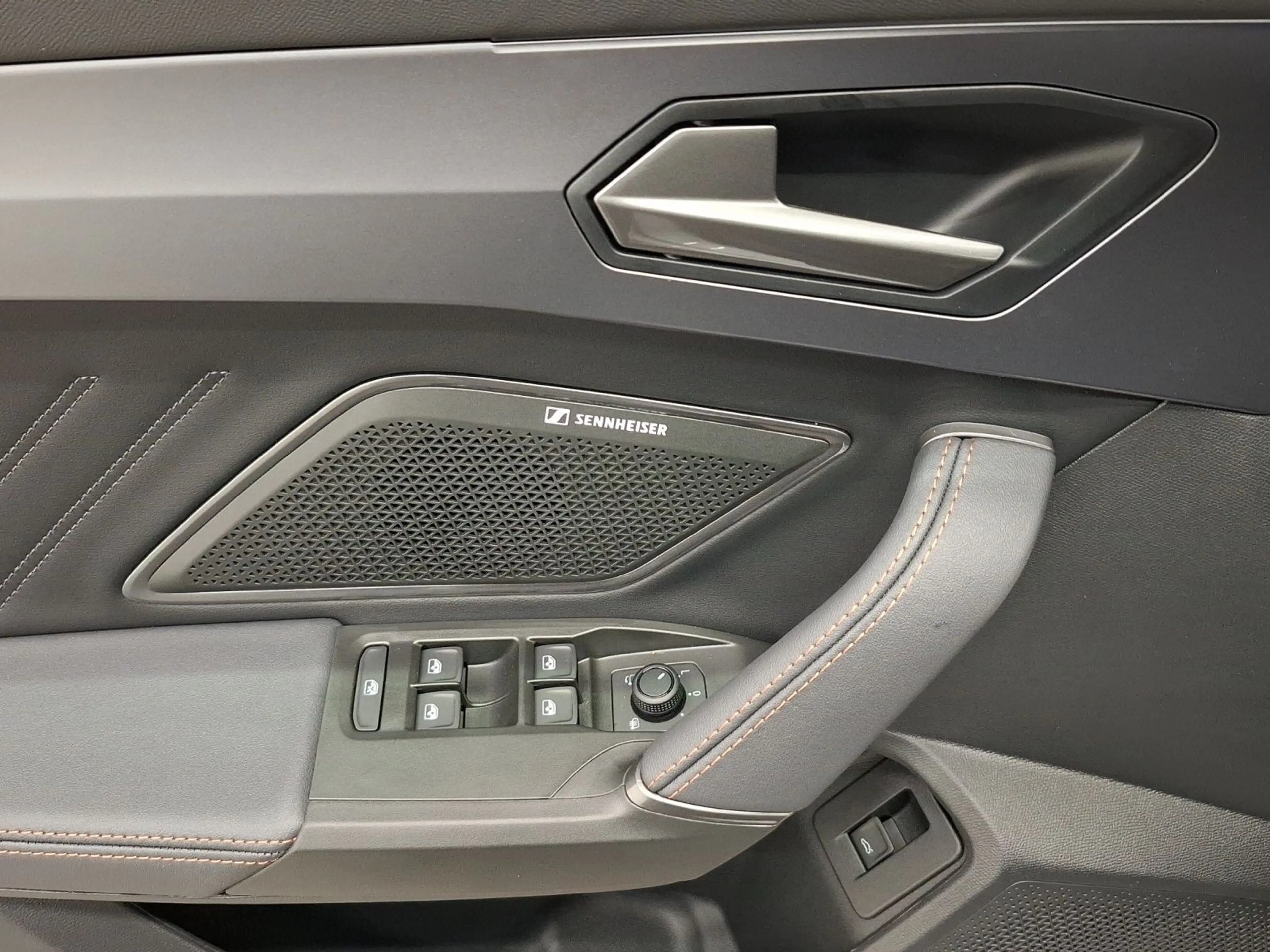 CUPRA Formentor 2.0 TSI DSG VZ 4DRIVE AREA VIEW SENNHE — photo 8