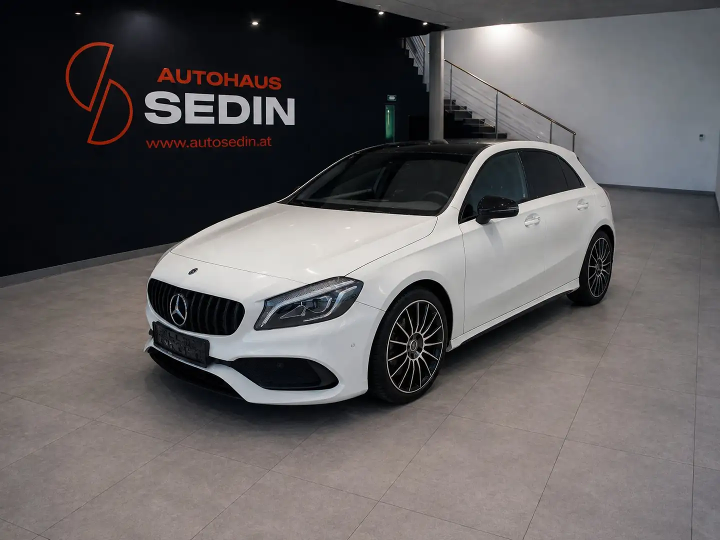 Mercedes-Benz A 160 A 160 CDI / AMG Ausstattung Weiß - 1