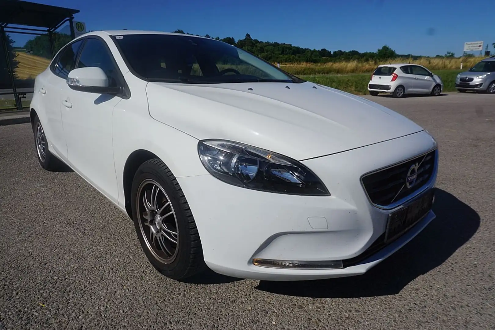 Volvo V40 T2 Weiß - 2