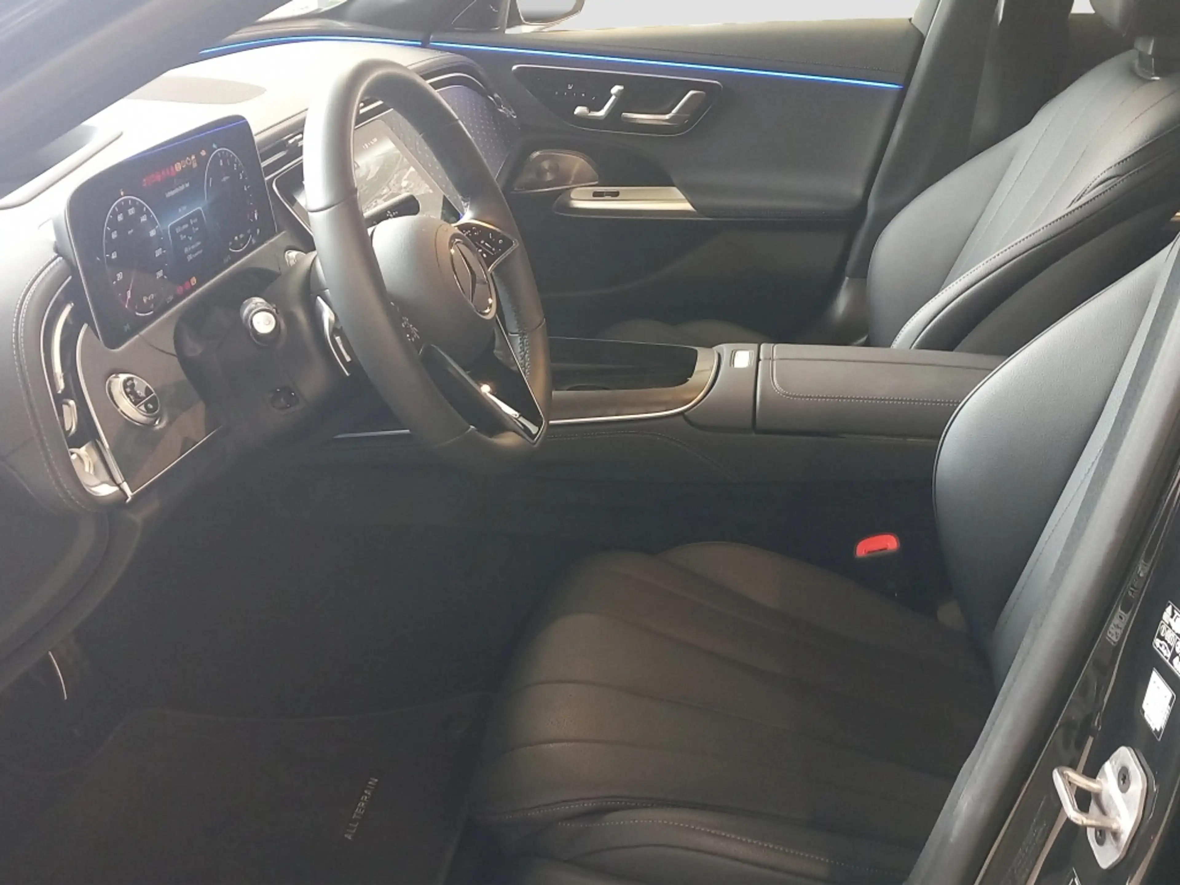 Mercedes-Benz E 300 de 4M T AT Airmatic*AHK*Distronic*Burmeste — photo 14