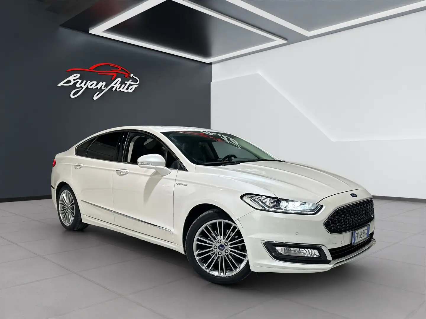 Ford Mondeo 4p 2.0 hybrid Vignale ecvt 187CV - 2