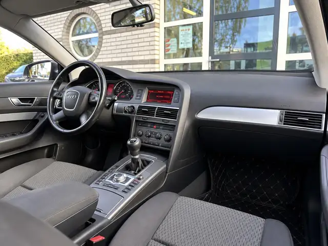 Audi A6 view 15