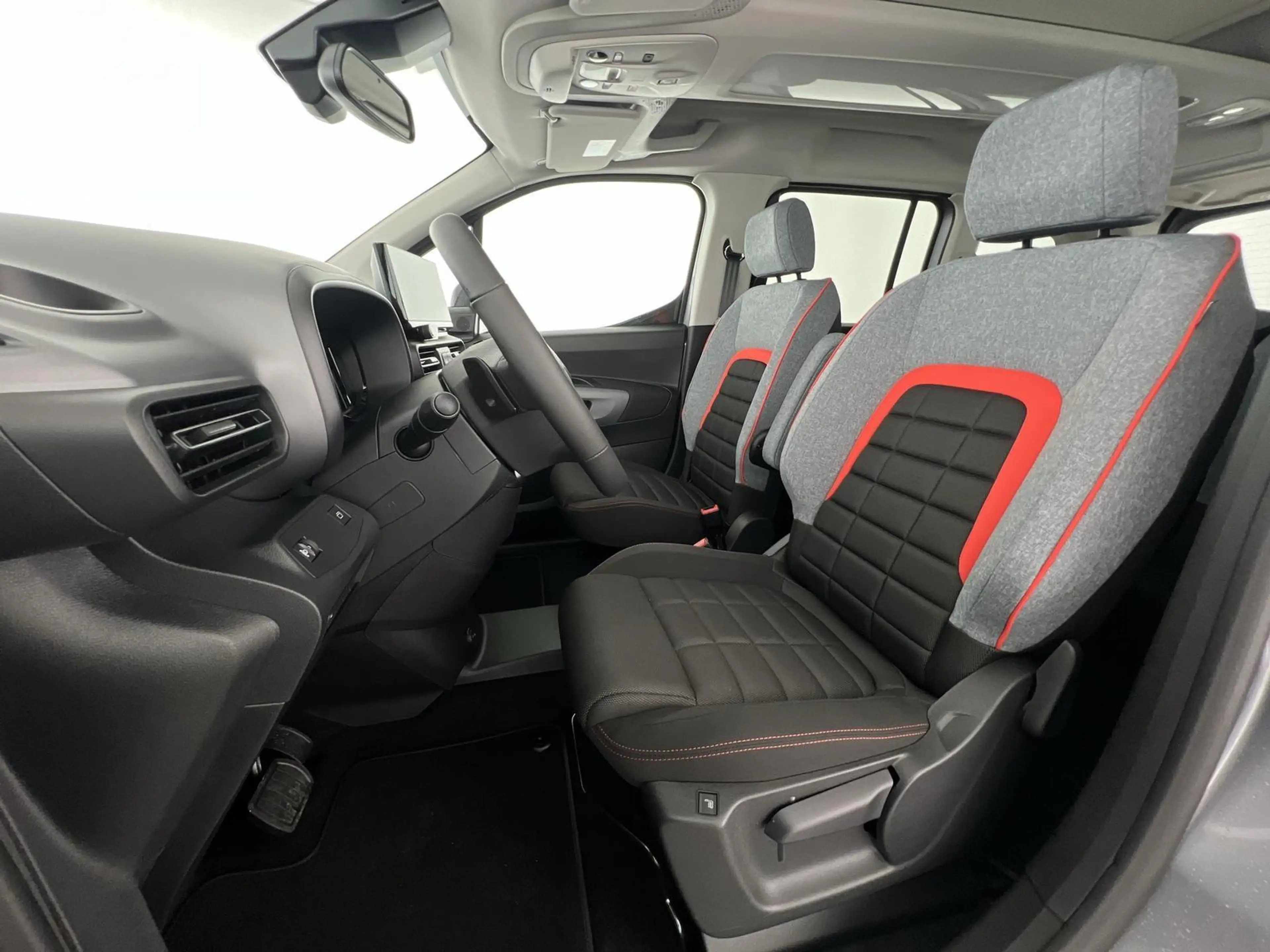 Citroen Berlingo 30 Jahre M 1.5D*SHZ*NAVI*RFK*LKH*uvm — photo 7