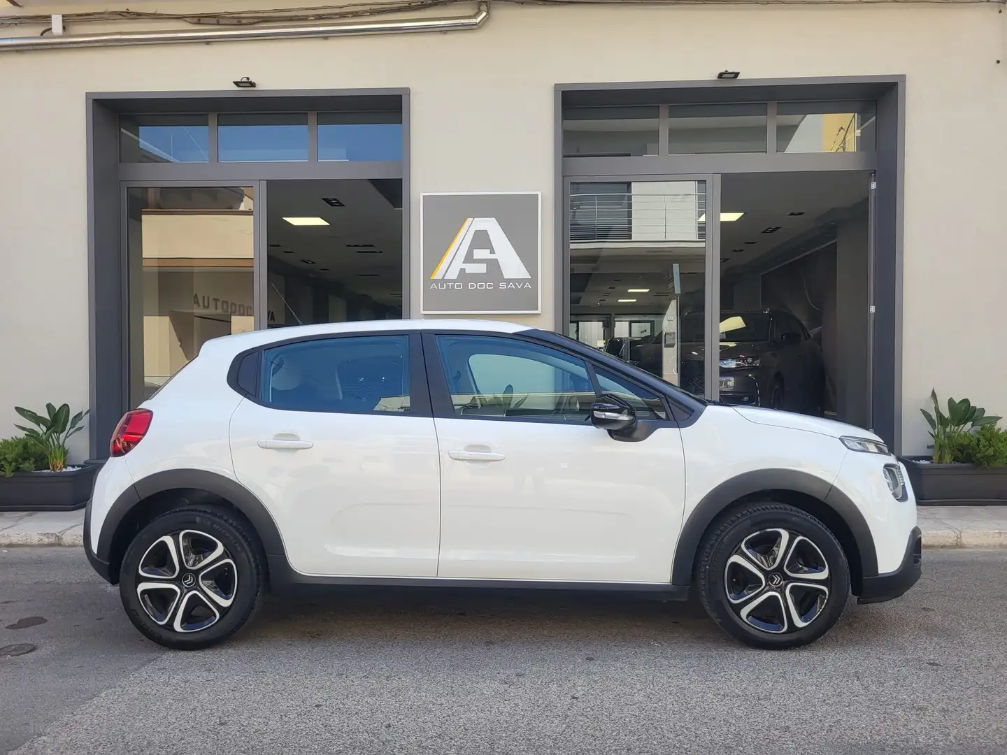 Citroen C3 1.5 Hdi 100 Cv Feel+Led+Navy+Lettura Corsia... Bianco - 1