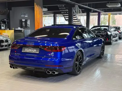 Annonce voiture d'occasion Audi S8 - CARADIZE