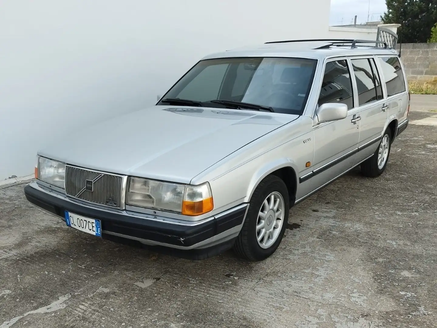 Volvo 760 SW 2.9 GLE auto - 1