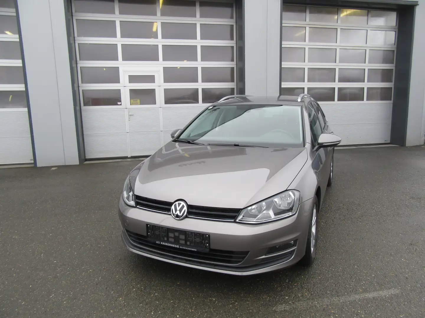 Volkswagen Golf Variant Rabbit 1,2 TSI Grau - 1