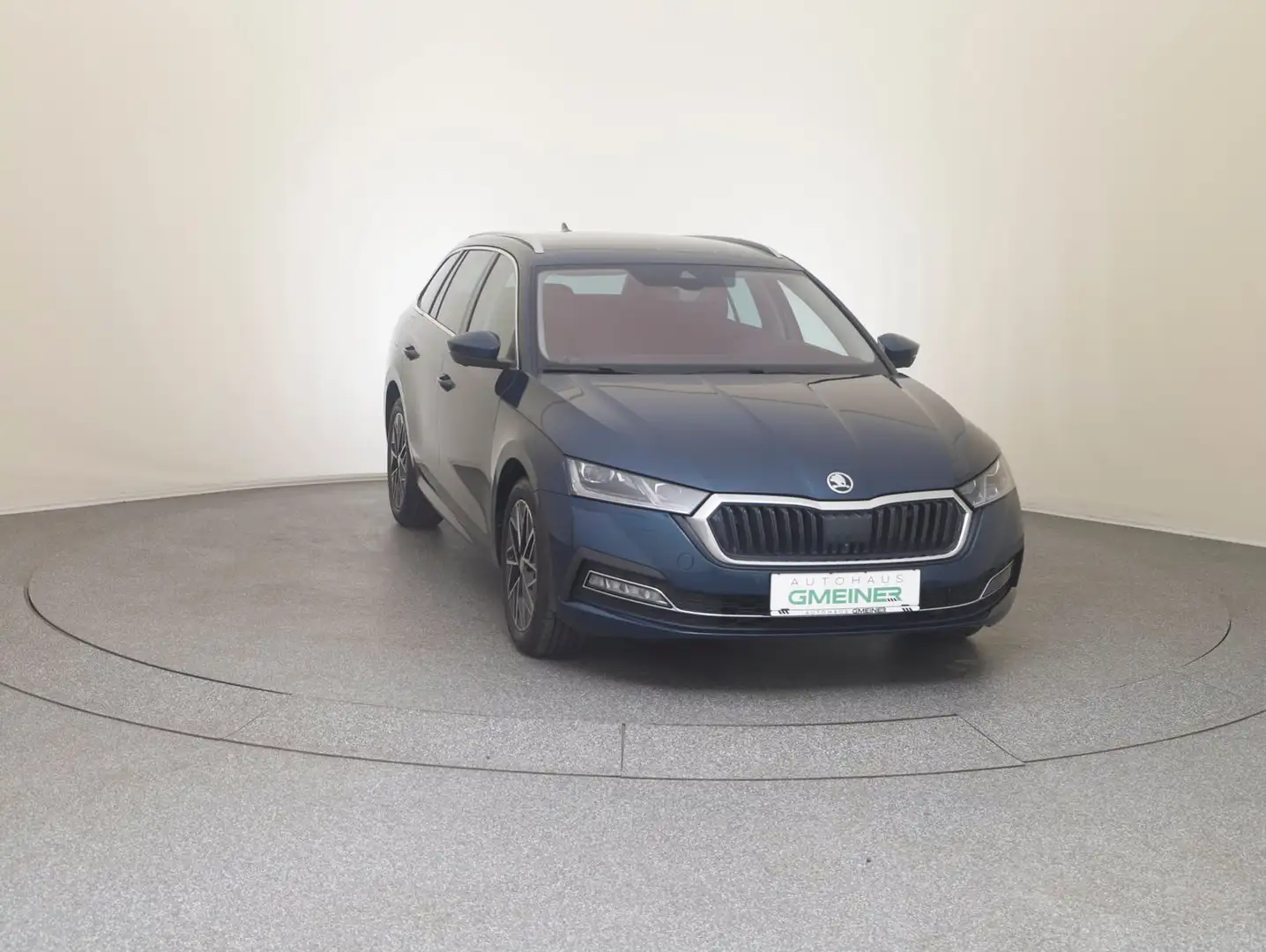 Skoda Octavia Style TDI DSG Blau - 2