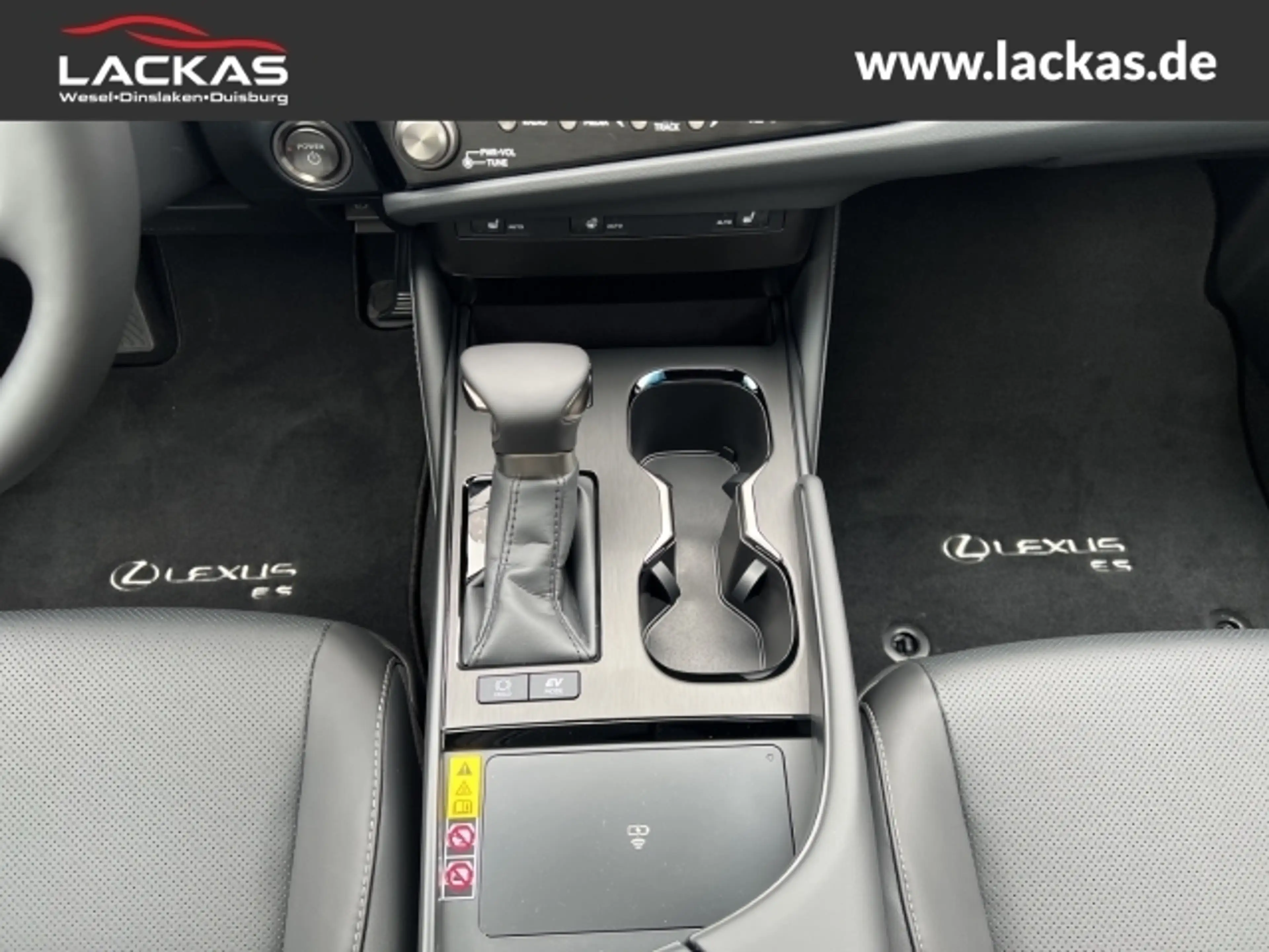 Lexus ES 300 300h Business Line — photo 15