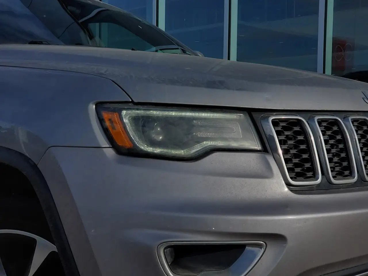 Jeep Grand Cherokee снимка Jeep Grand Cherokee