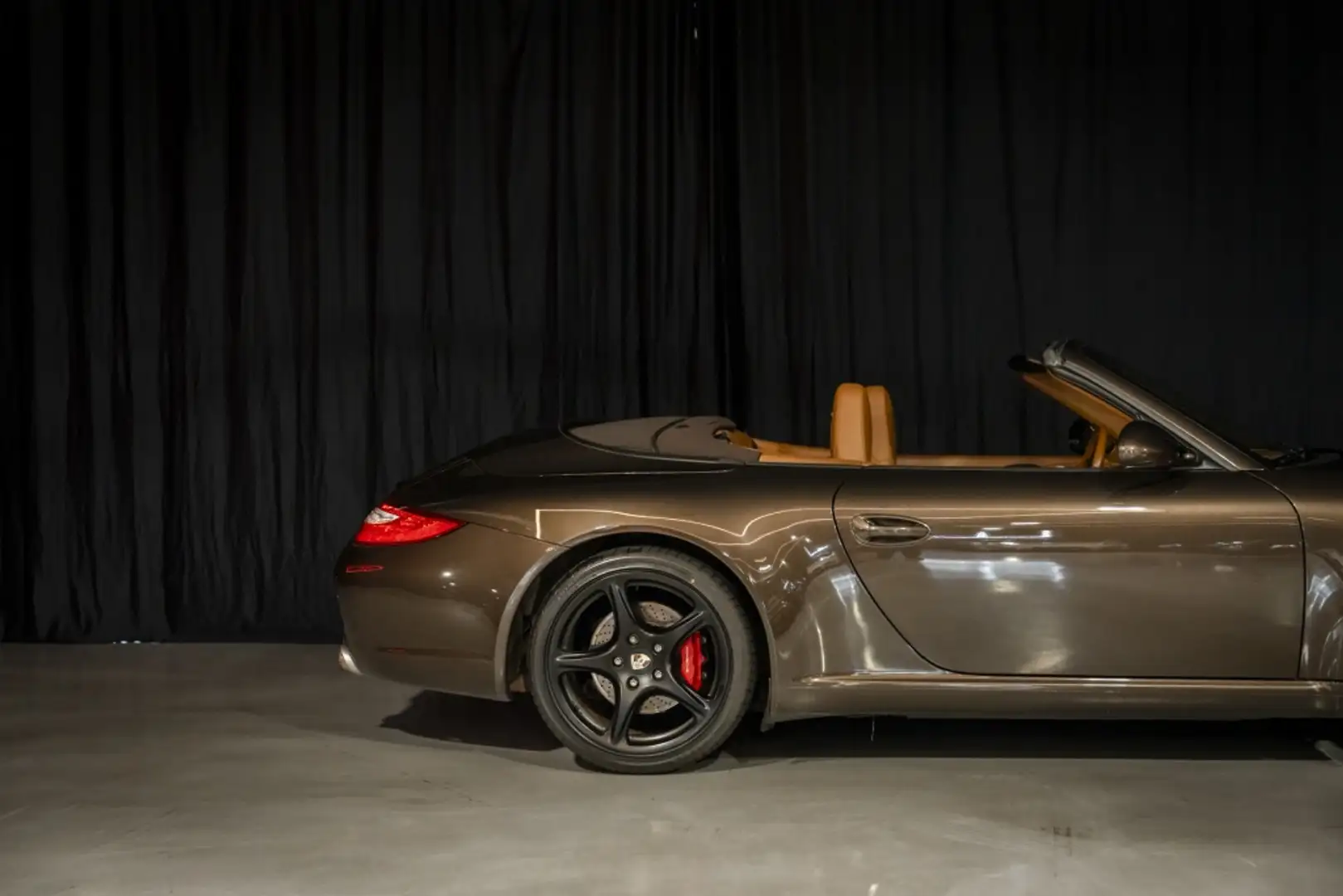 Porsche 997 Carrera S Cabriolet Marrón - 1