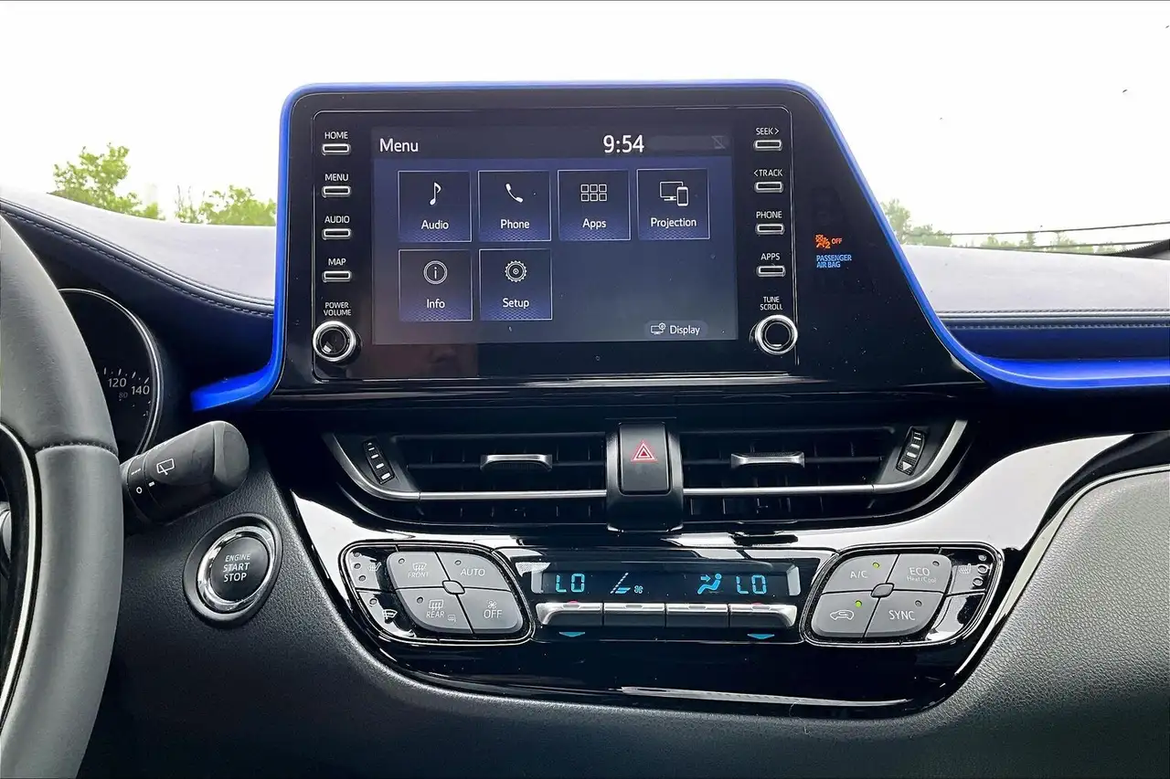 Toyota C-HR photo Toyota C-HR