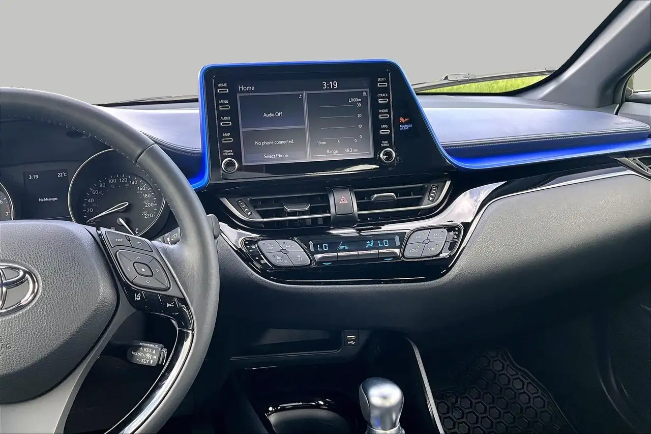 Toyota C-HR photo Toyota C-HR