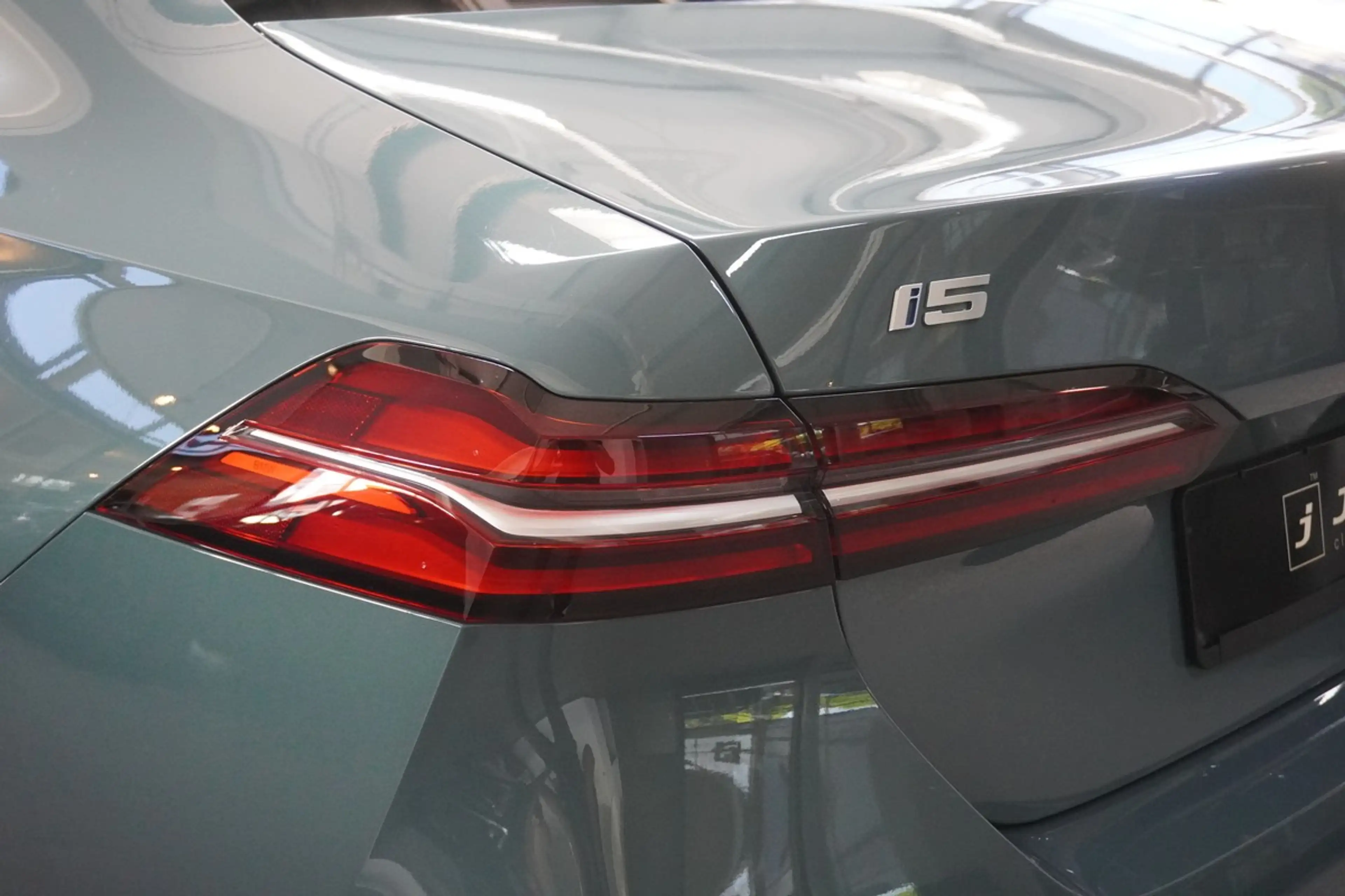 BMW i5 eDrive40 Limo. HUD Driving-Assistant Prof. 360 — photo 10