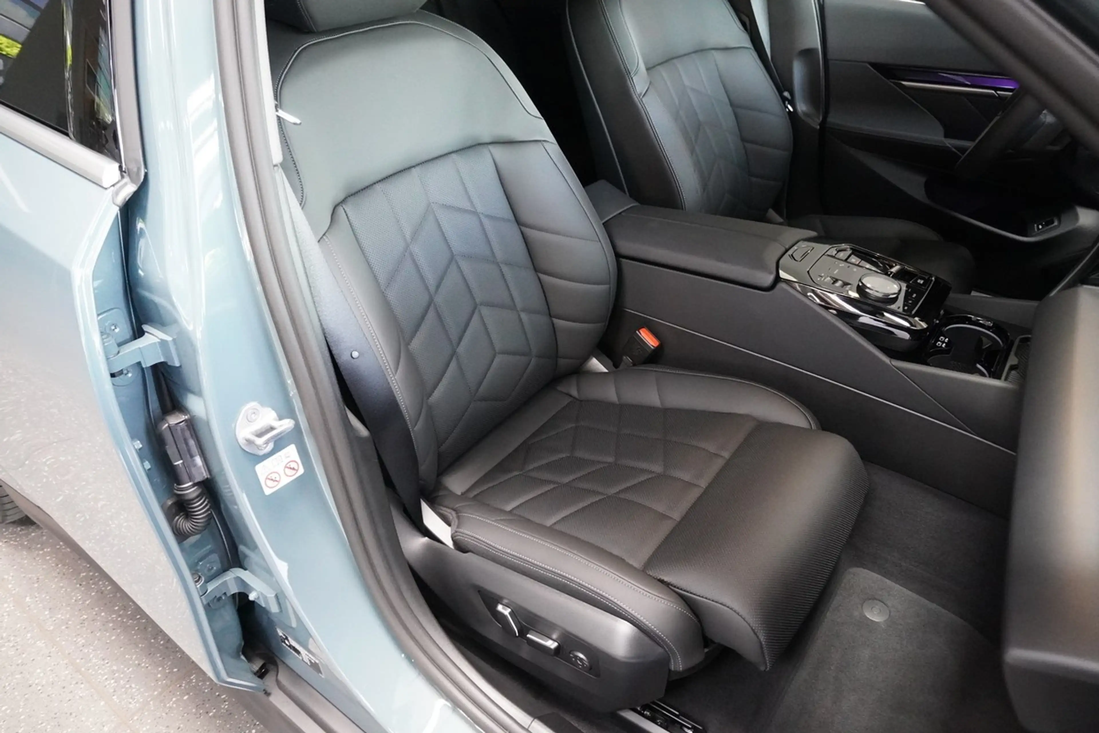 BMW i5 eDrive40 Limo. HUD Driving-Assistant Prof. 360 — photo 15