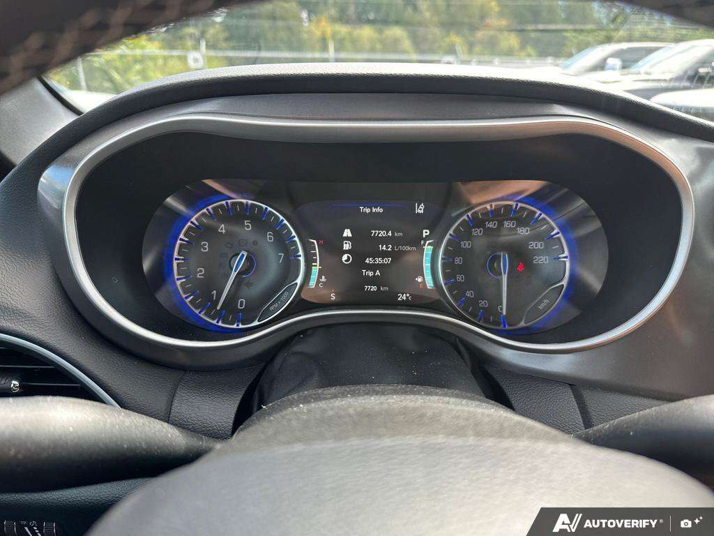 used 2025 Chrysler Grand Caravan car, priced at $39,987