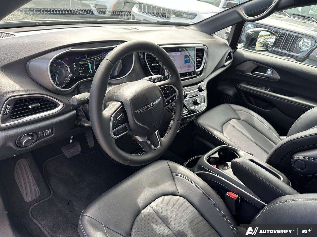 used 2025 Chrysler Grand Caravan car, priced at $39,987