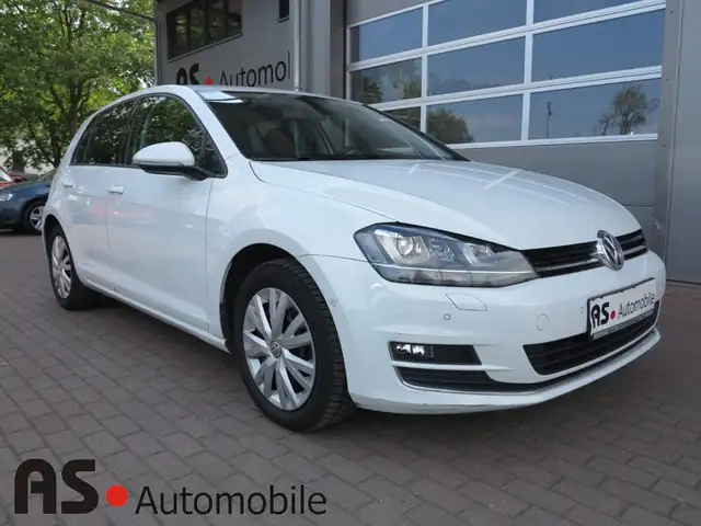 Volkswagen Golf VII Highline 2.0 TDI 2.Hd*Navi*Bi-Xen*PDC