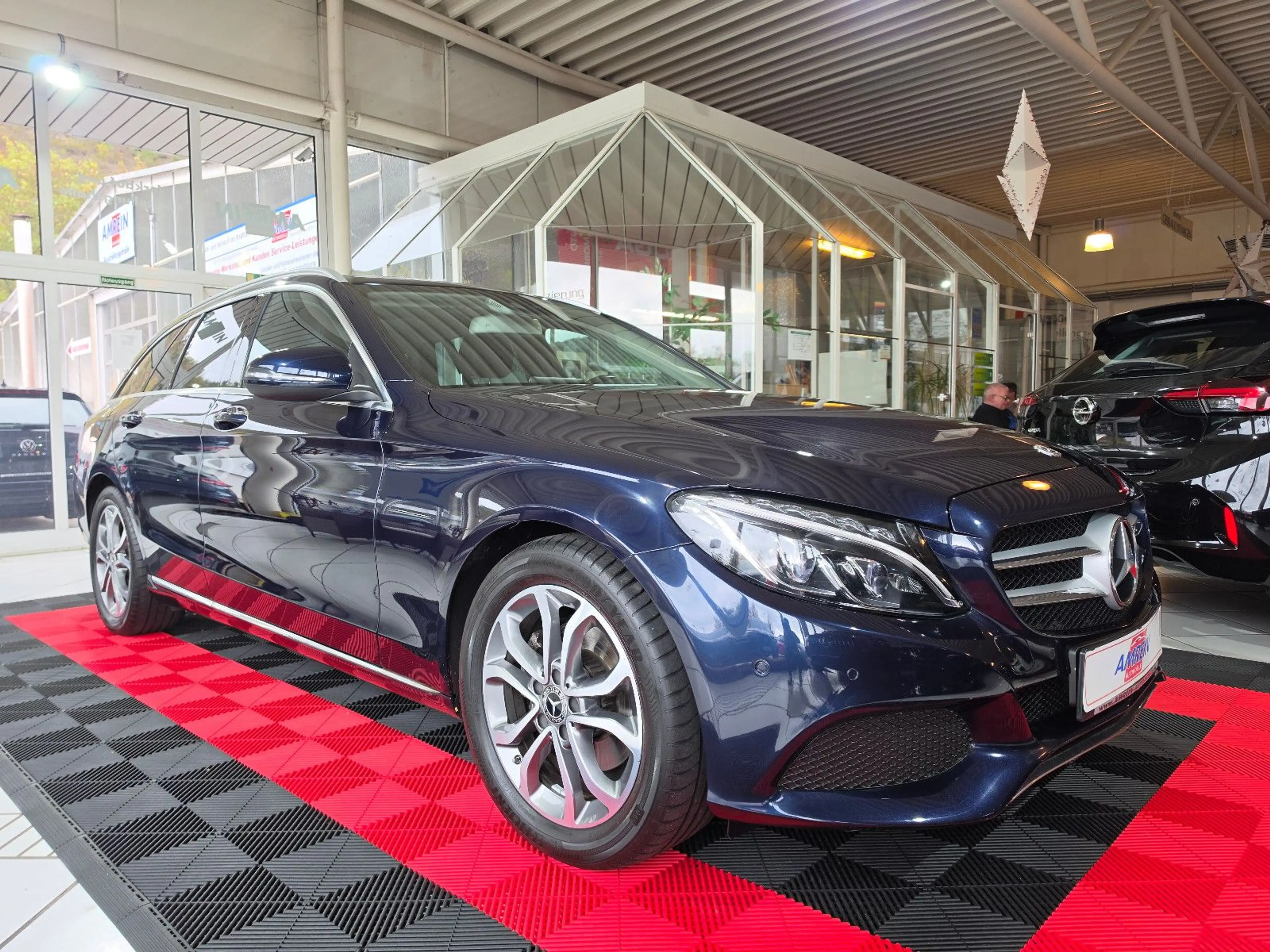 Mercedes-Benz C 220 T BlueTec+LEDER+PANO+LED+NAVI+KAMERA+