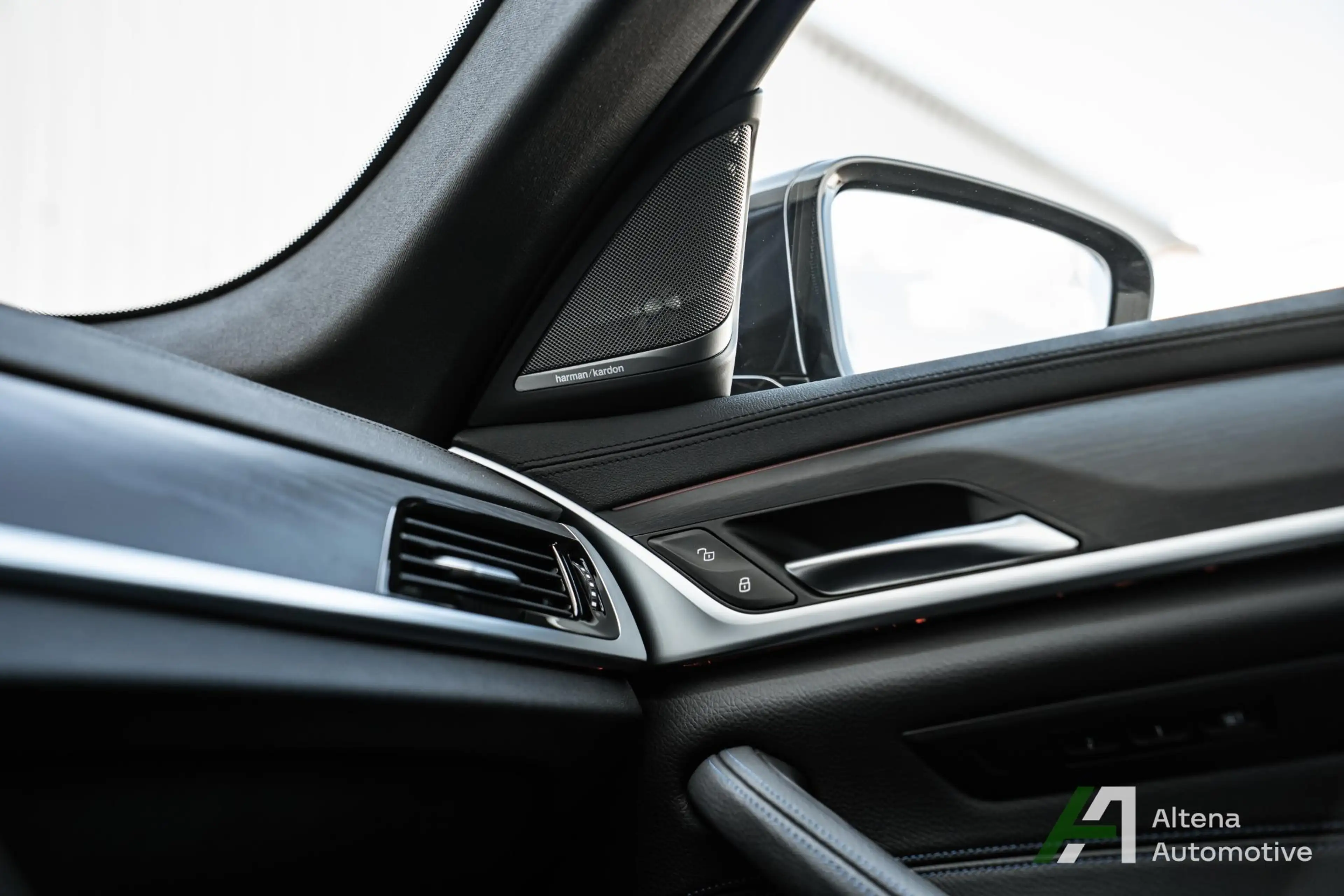 BMW 540 5-serie Touring 540i xDrive M-sport, BTW, harman k — photo 34