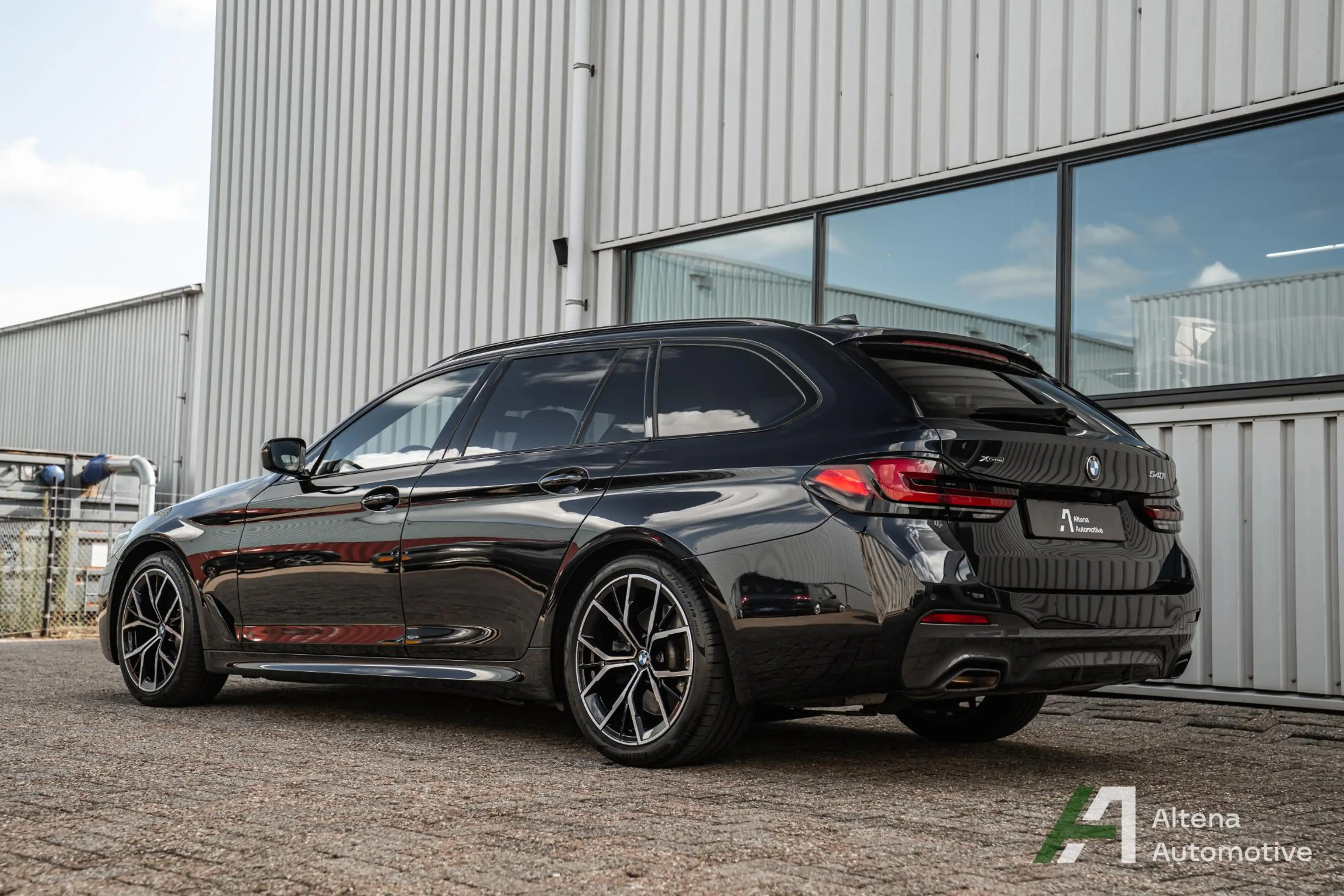 BMW 540 5-serie Touring 540i xDrive M-sport, BTW, harman k — photo 49