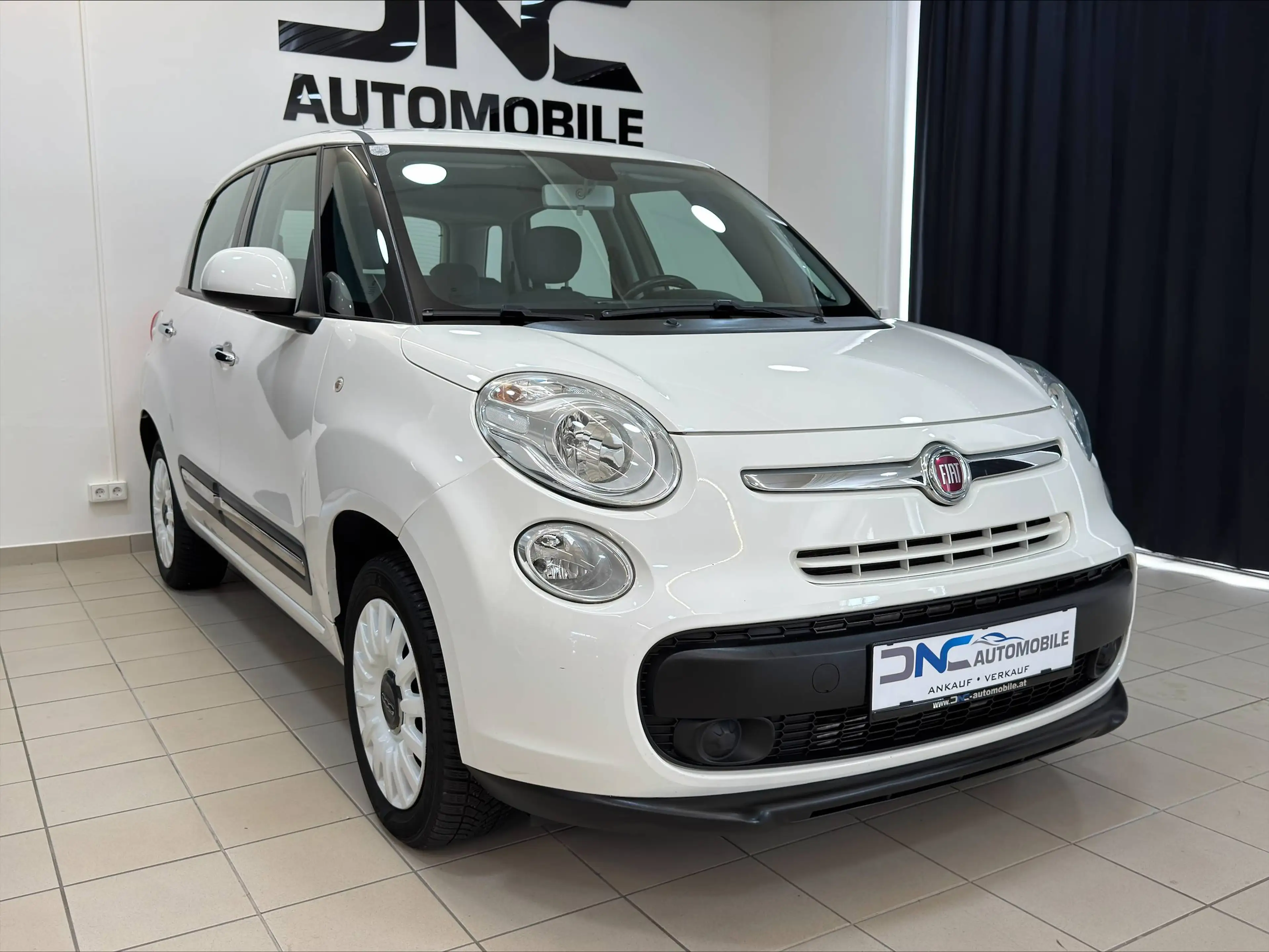 Fiat 500L 0.9 TwinAir Turbo CNG Pop Star*SHZ* — photo 2