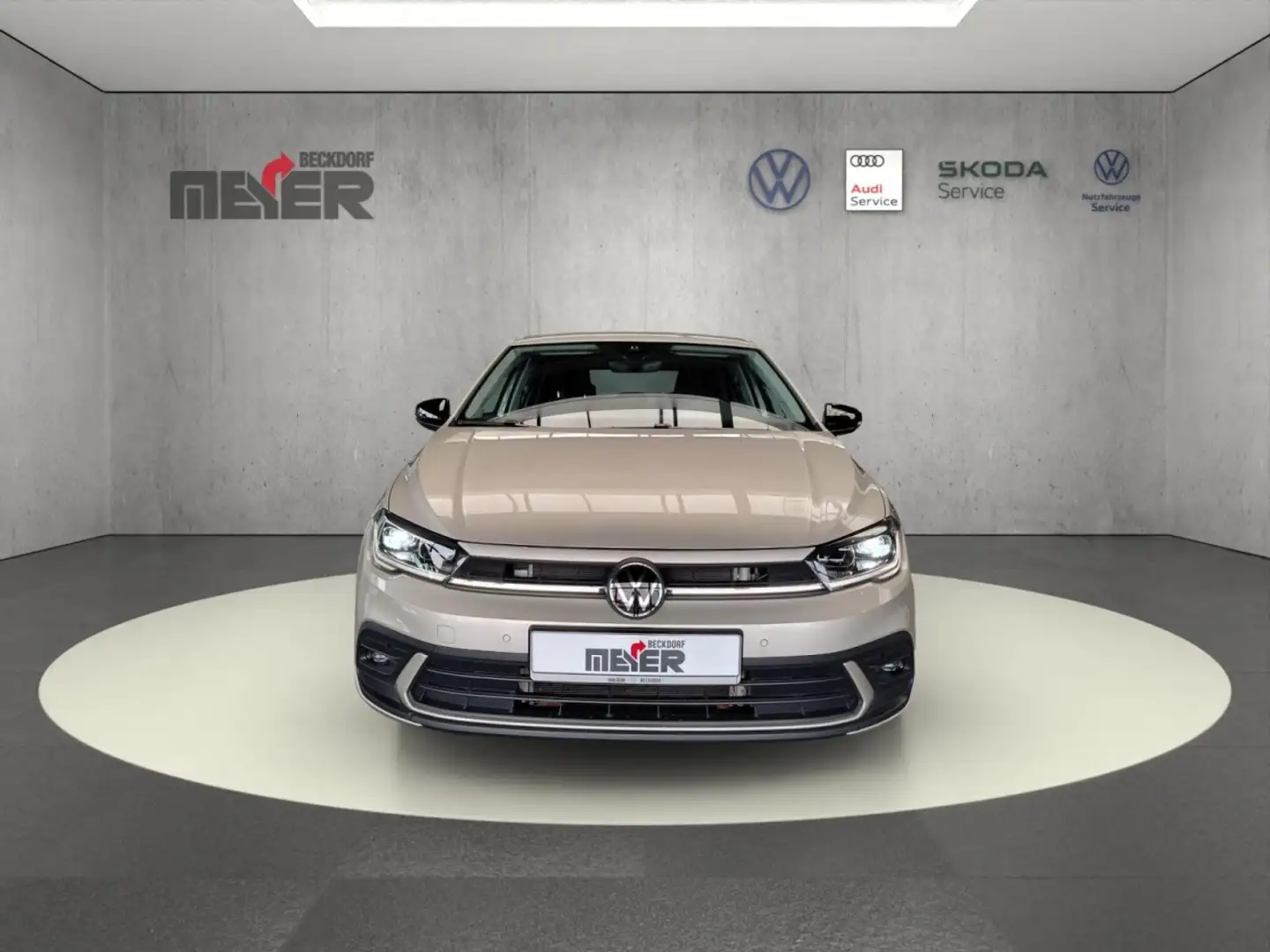 Volkswagen Polo MOVE 1.0 TSI DSG Klima Navi Rückfahrkamera Silber - 2